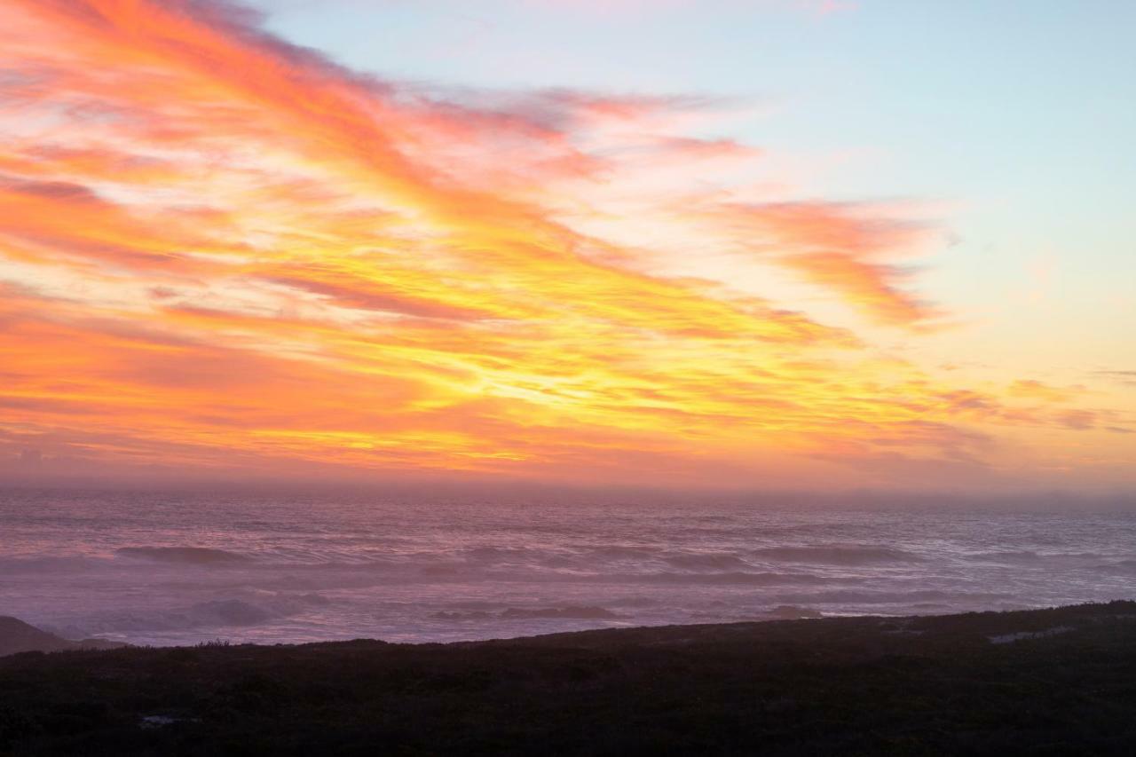 Pearl Bay Beach Home Yzerfontein Exterior foto